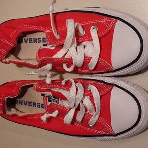 Converse Allstars Chucks size 7 red in color